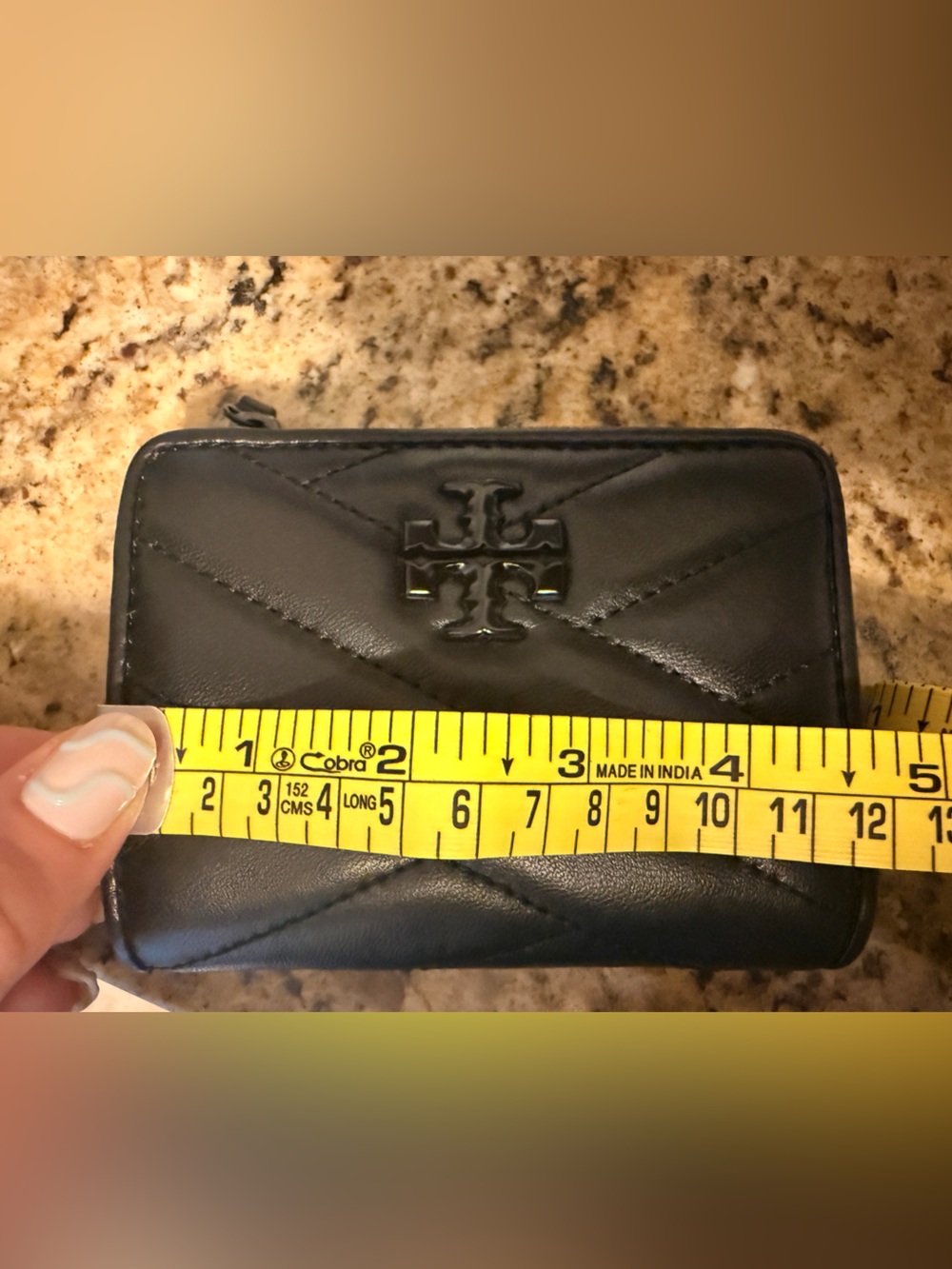 Tory Burch NWT Quilted Zip Card Case Wallet - Black - Picture 5 of 7